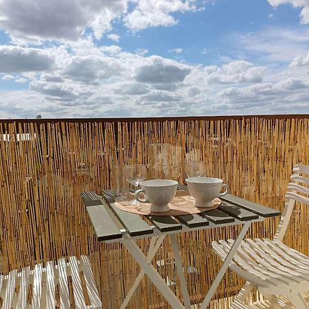 Appartement A Orleans Au Calme Avec Parking Gratuit, Balcon Et Ascenseur Dış mekan fotoğraf